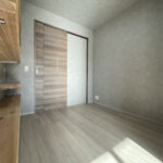 約3.5帖でリビング横のワークスペースとして活用可能(内装)